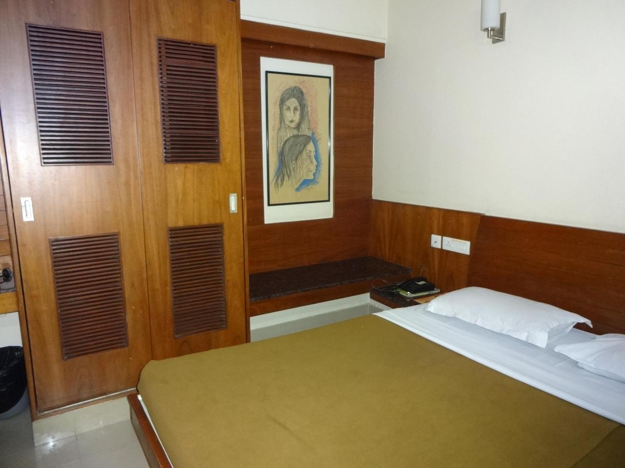Sheetal Residency Bangalore Exterior foto